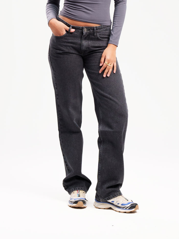 DARK-GREY / 32