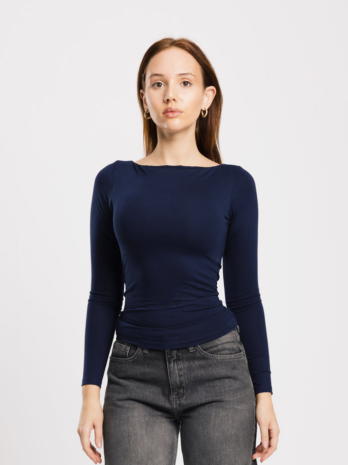 BOAT NECK LONG SLEEVE TOP