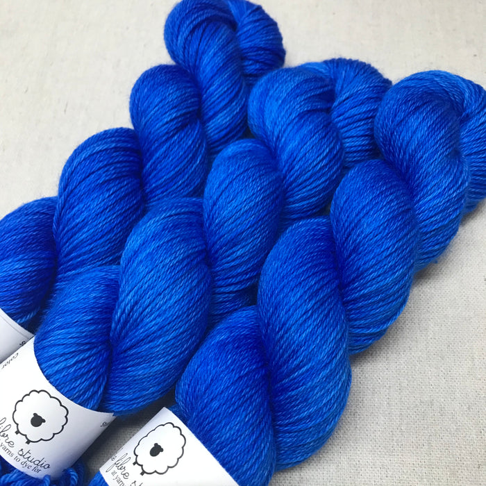 Brilliant Blue - Studio Sport