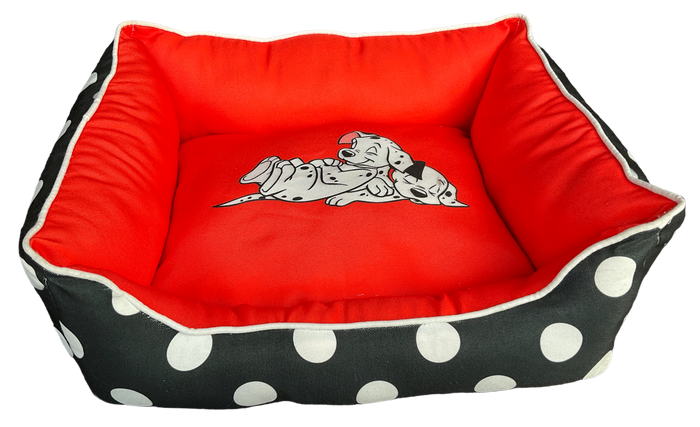 Dot & Dream: Eco-Chic Polka Dot Pet Bed