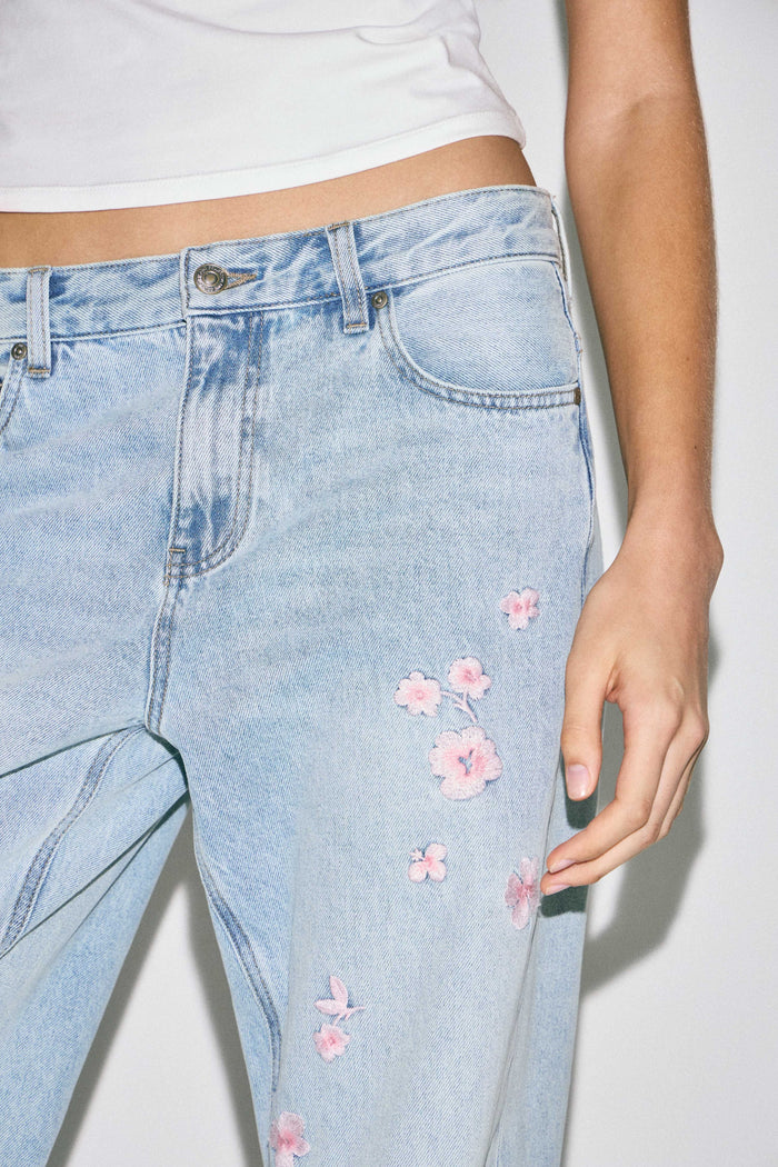 VINTAGE BLUE