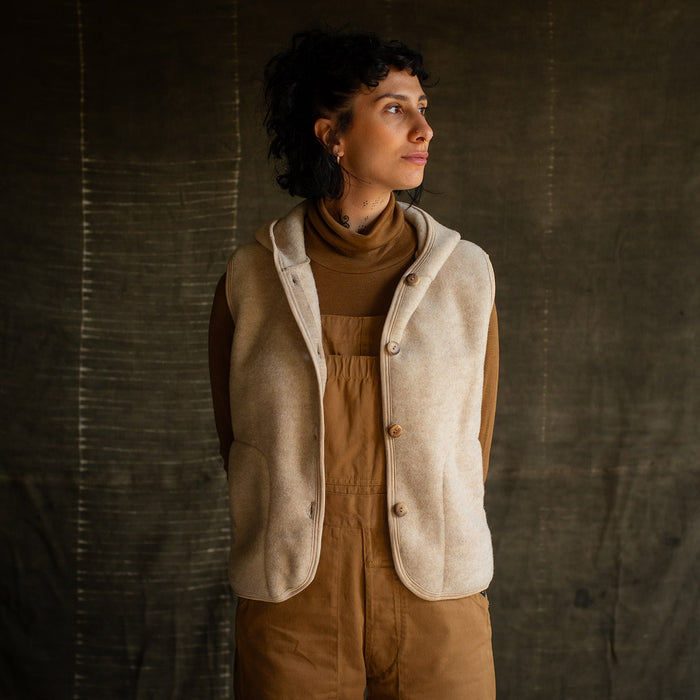 Falcon Women's Vest - Merino Wool Fleece - Sandstorm