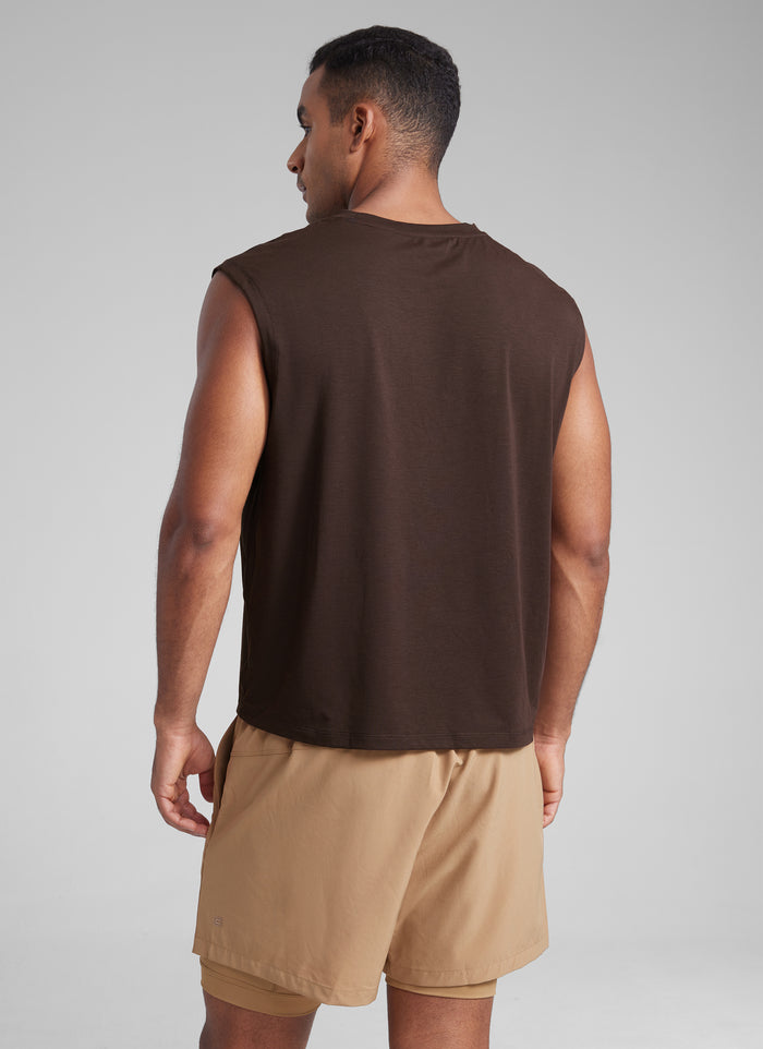 CRZ YOGA Men's Mesh Quick Dry Workout Relaxed Fit Tank Tops Sleeveless Hot Fudge Brown