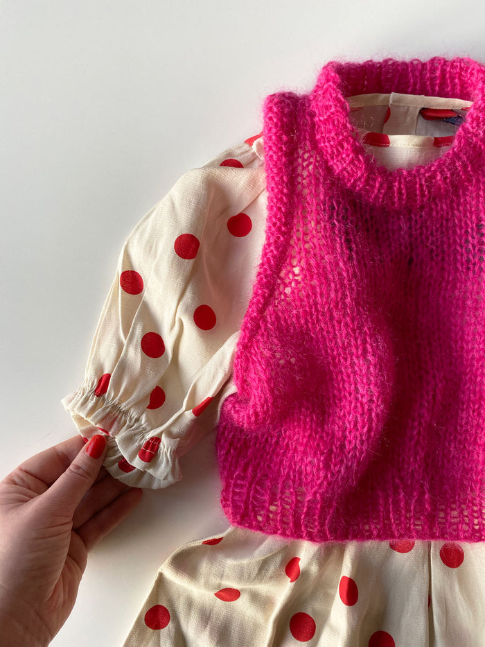 Mini Saga Vest strikkeopskrift