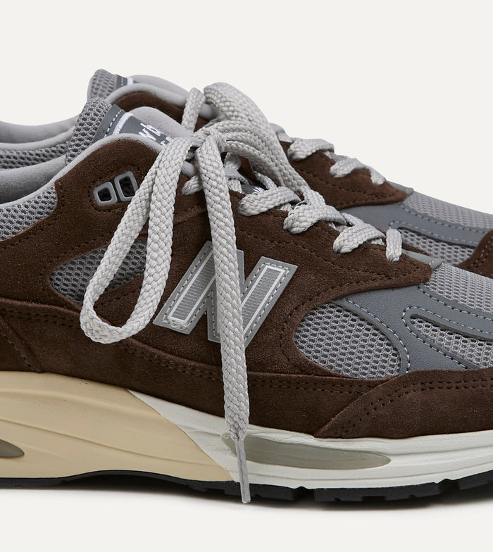 New Balance 'Elevated Essentials' Brown Alloy Made in UK 991v2 Trainers