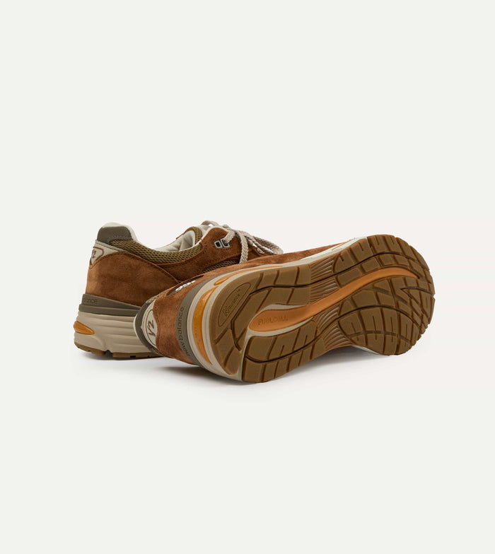 New Balance ‘Iconic Influences’ Caramel Café Made in UK 991v2 Trainers