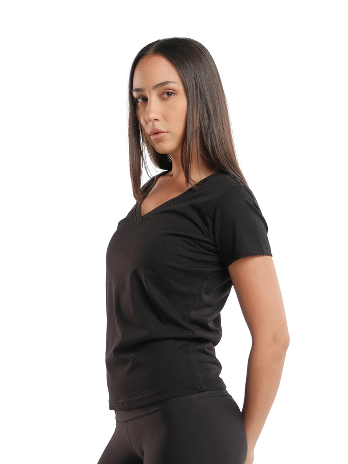 RELAXED FIT V-NECK TEE