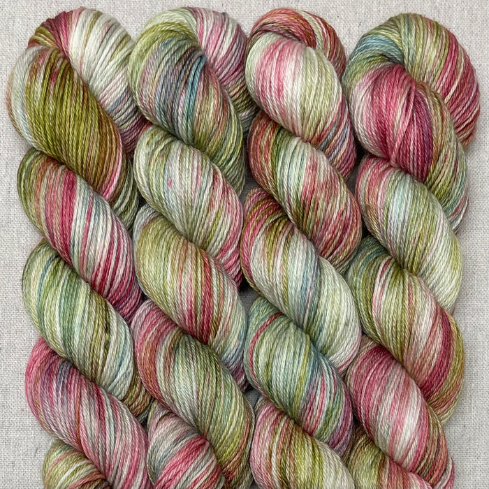 Rhubarb Pie - Studio Sport