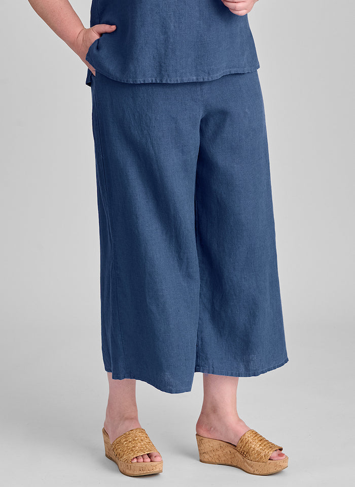 Sociable Flood, shown in Ocean.   Model is 5'9" tall wearing size Medium.  100% Linen, Machine Washable.