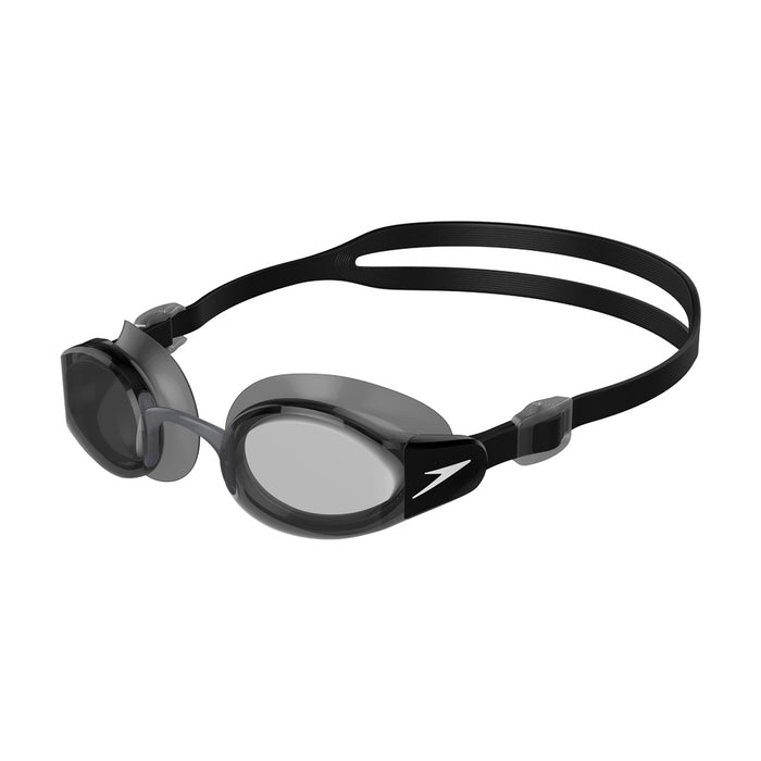 Speedo Mariner Pro Goggle in black, close-up view showing adjustable strap and clear lens for swimming comfort and fit.