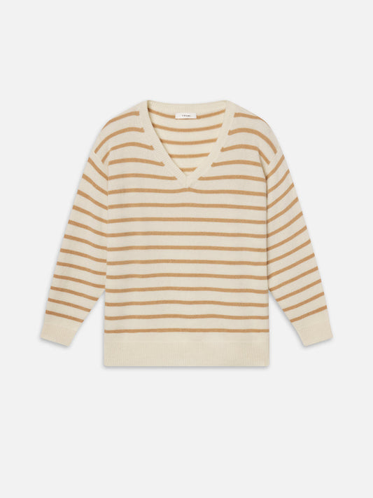 Sweater Front Packshot