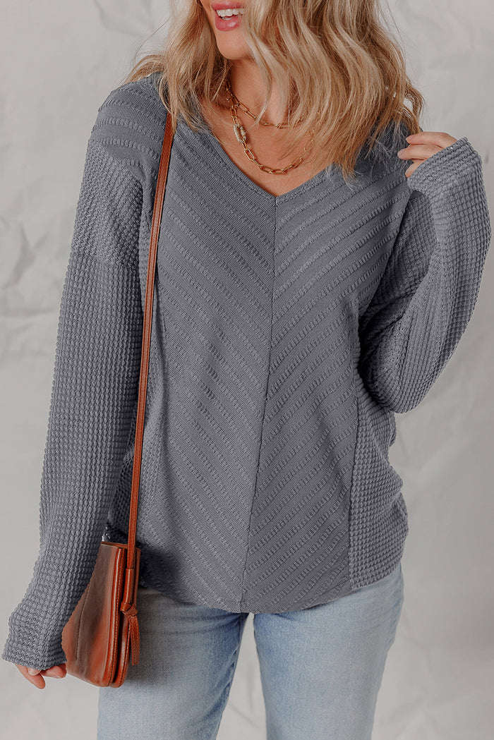 V-Neck Chevron Textured Long Sleeve Top - Grey / S - Tops/Long Tops